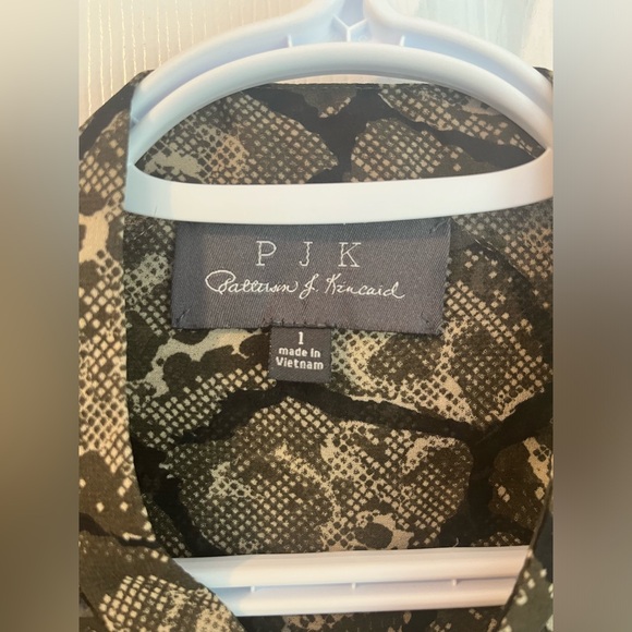 PJK Patterson J Kincaid | Sheer Blouse - Picture 3 of 14